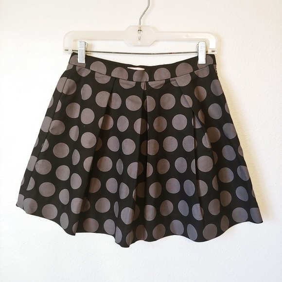 Gap | Black/Gray Polkadot Pleated Mini Circle Skirt - Picture 6 of 9